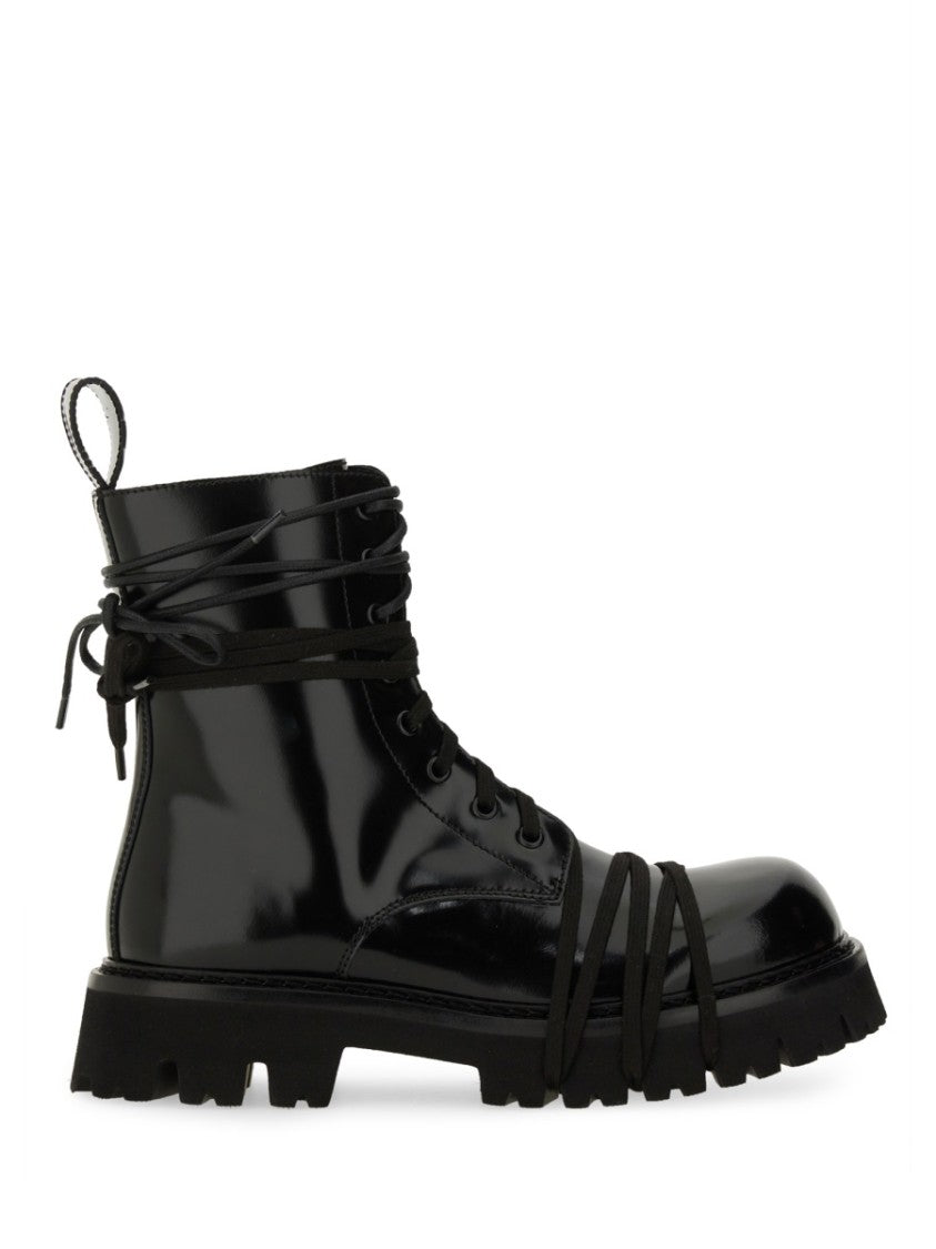 Glossy Leather Lace-Up Boot With Sole