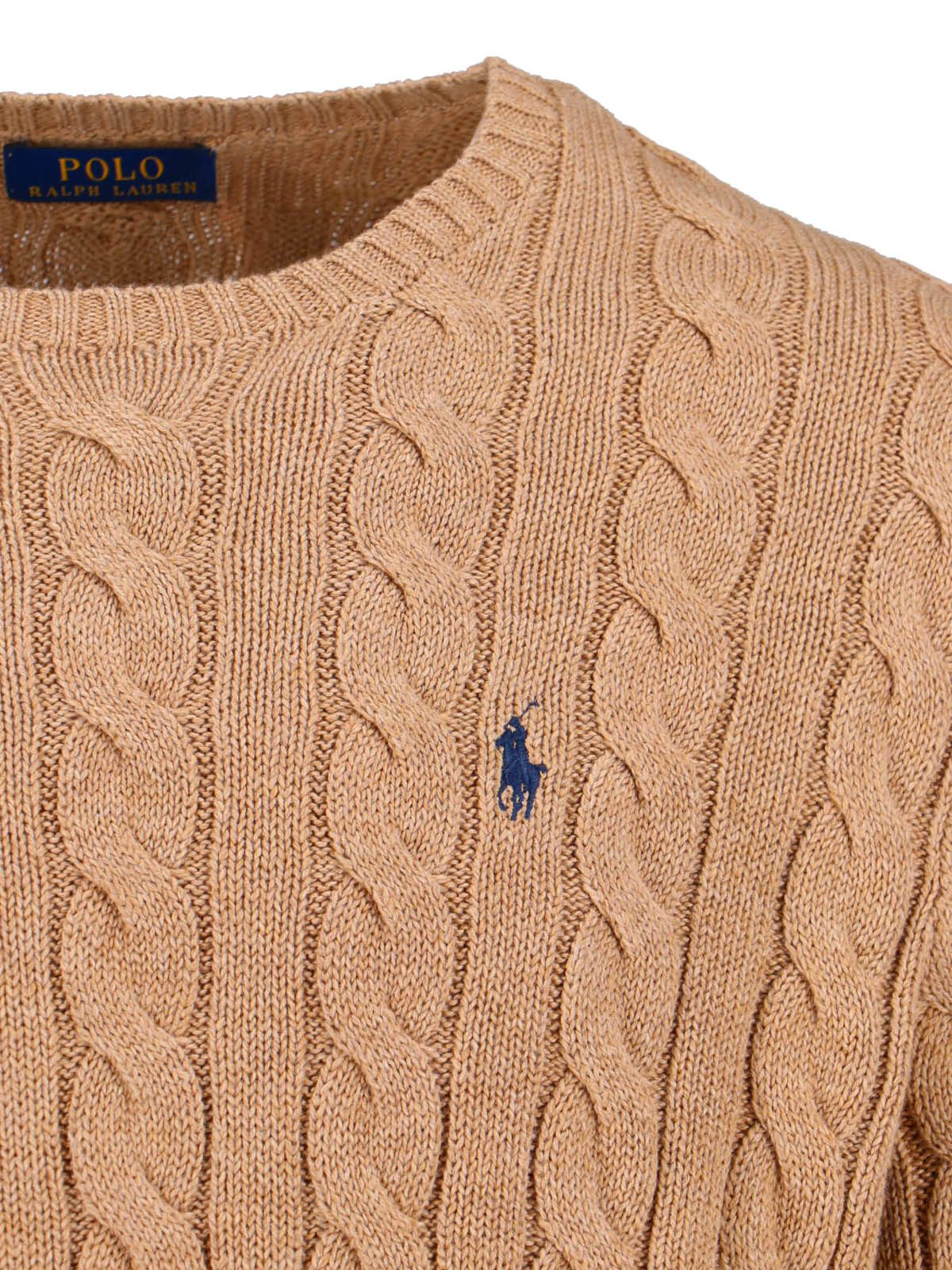 Classic Brown Sweater With Timeless Appeal