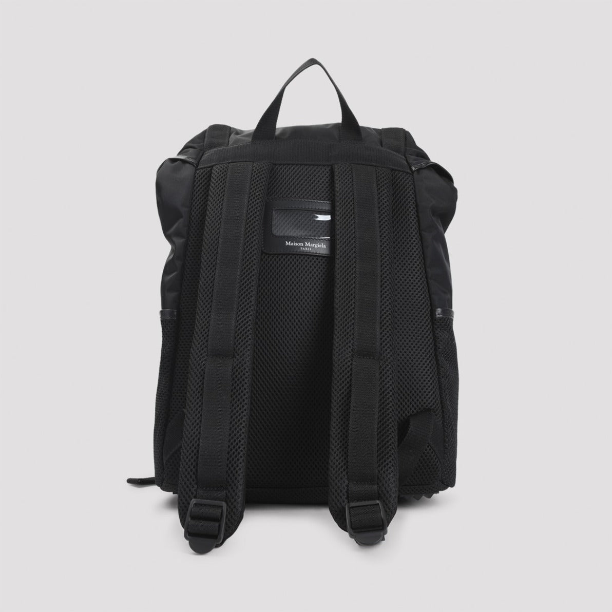 Structured Black Bucket Bag With Adjustable Straps And Silver Accents