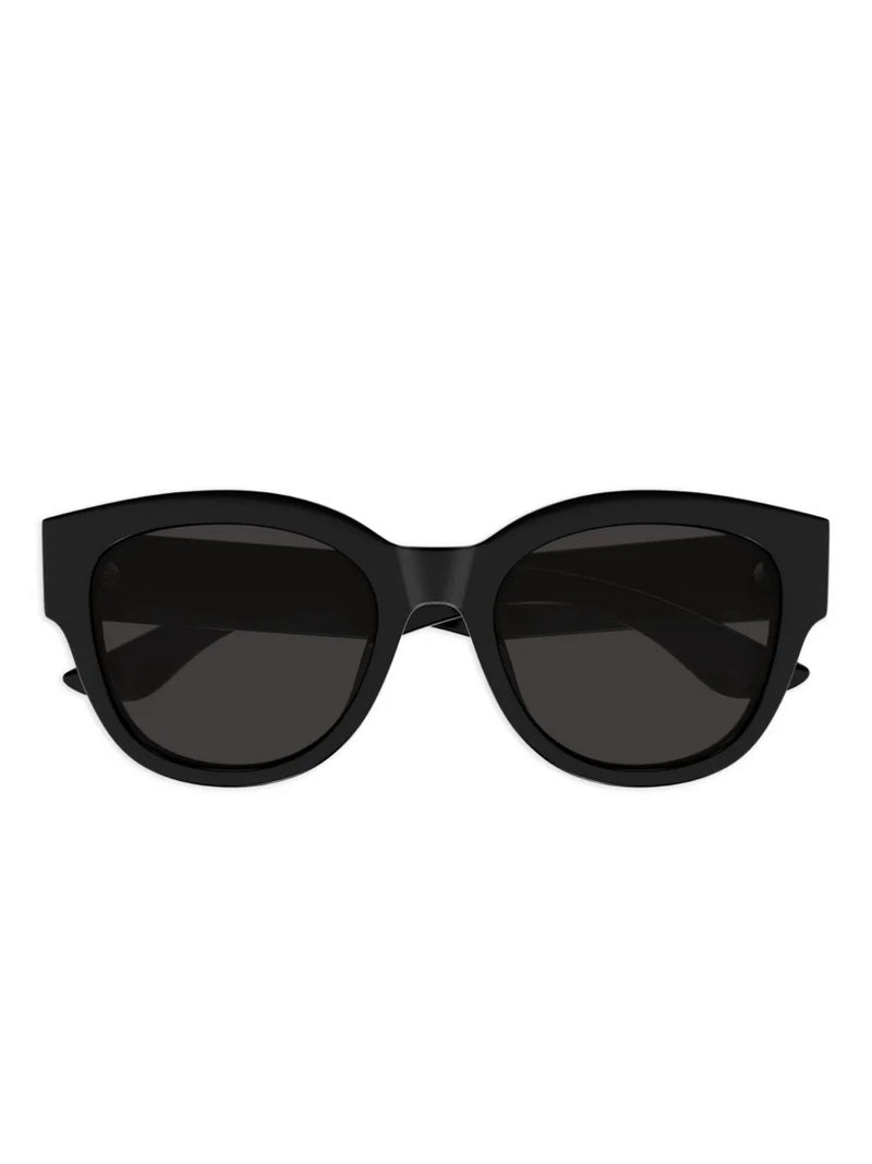 Oversized Black Cat-Eye Sunglasses with Distinctive Frame