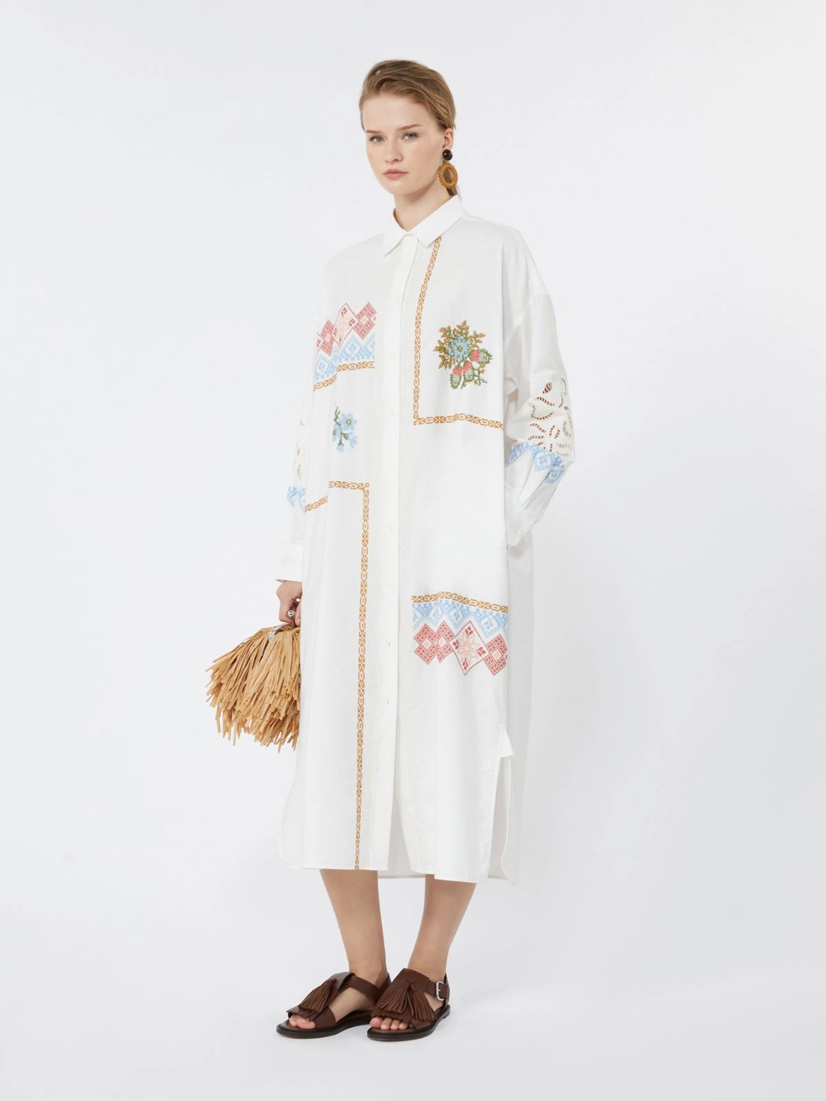 Loose-Fitting Shirt Dress with Embroidered Patterns