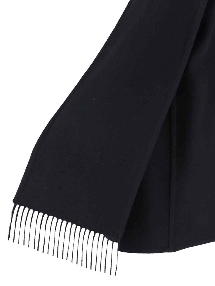 Tailored Black Jacket With Minimalist Design