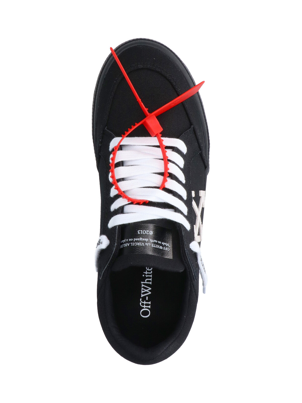Black Arrow Logo Canvas Sneakers