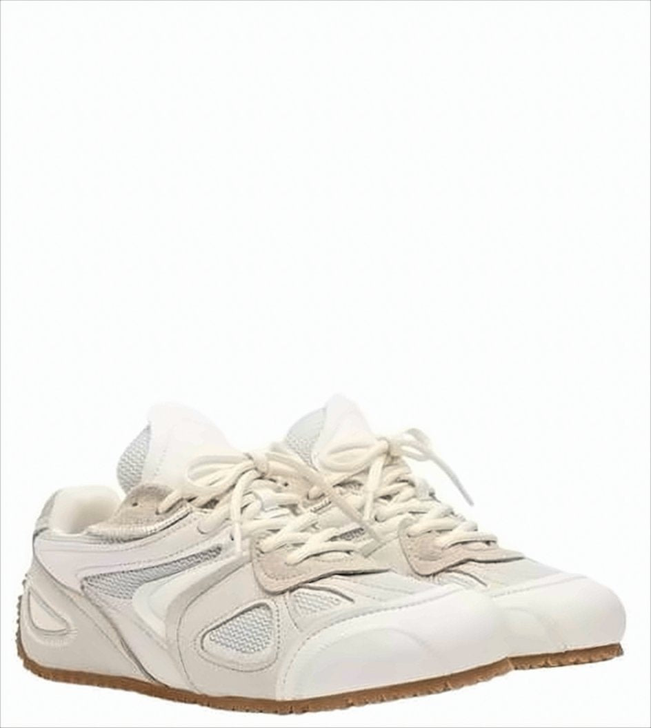 Low-Profile Sneakers with Breathable Mesh