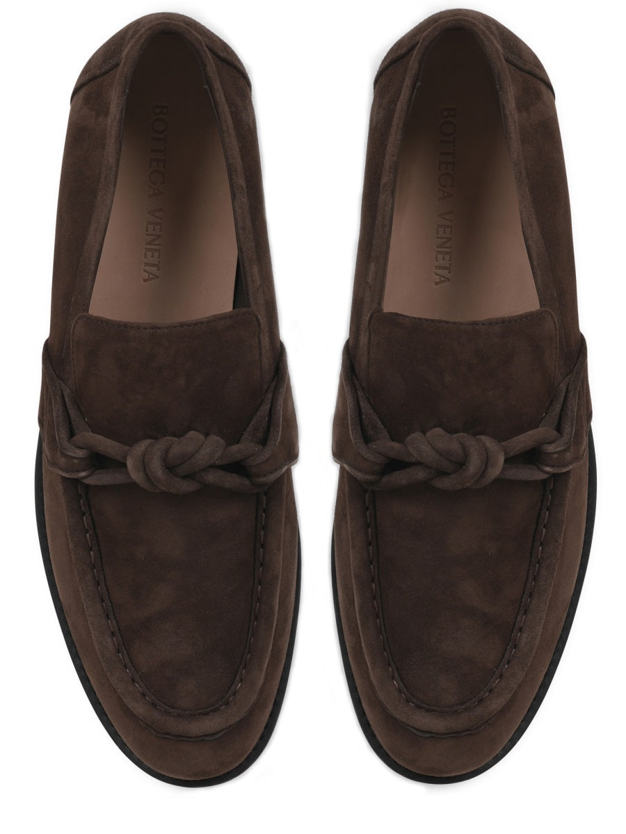Moccasin With Knotted Leather Detail And Smooth Sole