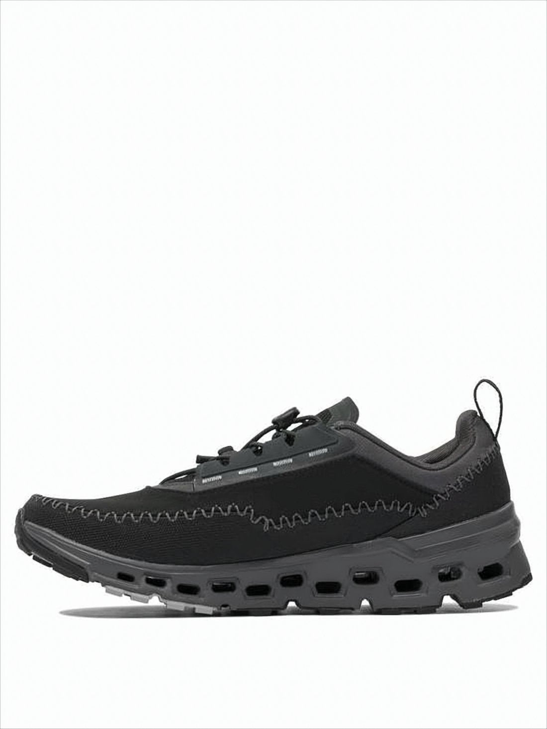 Sleek Low-Profile Sneakers with Unique Cutout Sole