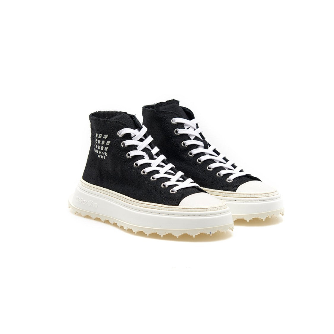 Cuprace Star - Iconic Canvas Sneakers