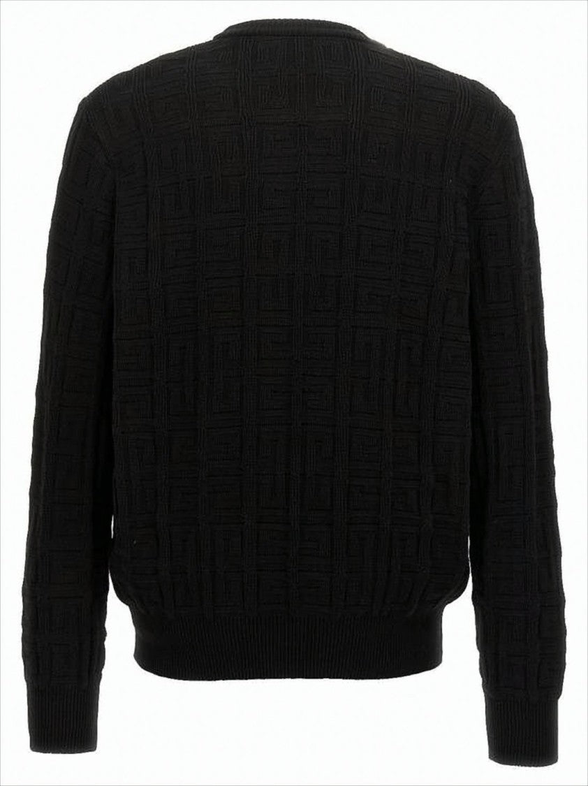 Textured Black Knit Sweater with Classic Crew Neckline