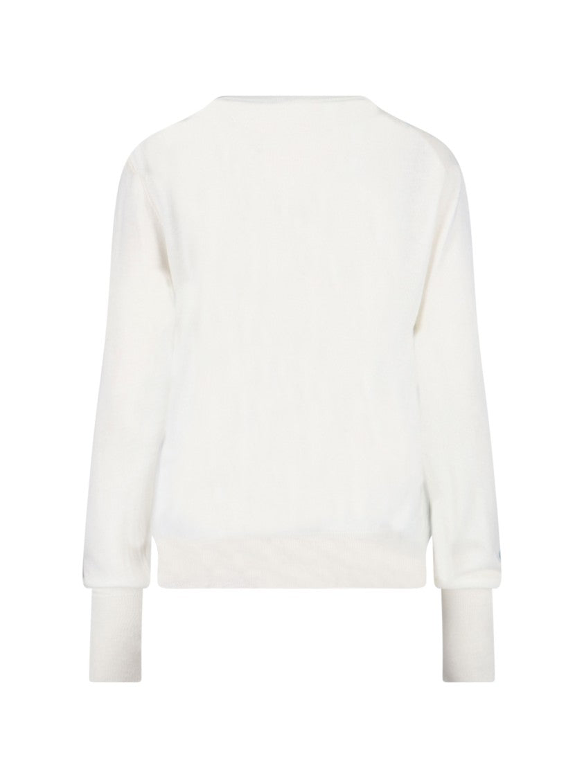 Minimalist White Sweater With Classic Fit And Round Neckline