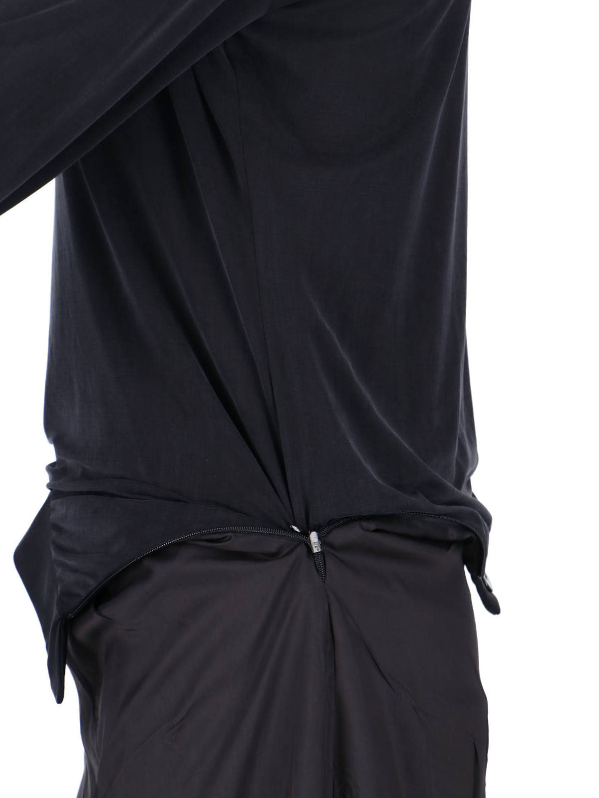 Sleek Black Dress With Timeless Silhouette