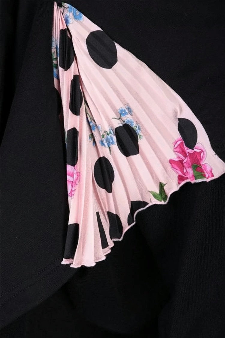 Long-Sleeve Black Top with Pleated Side Fabric