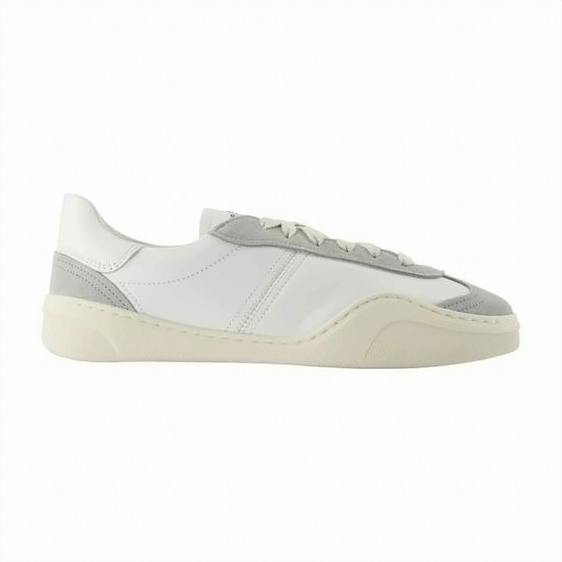 Low-Top Sneakers With Suede Overlays And Textured Sole
