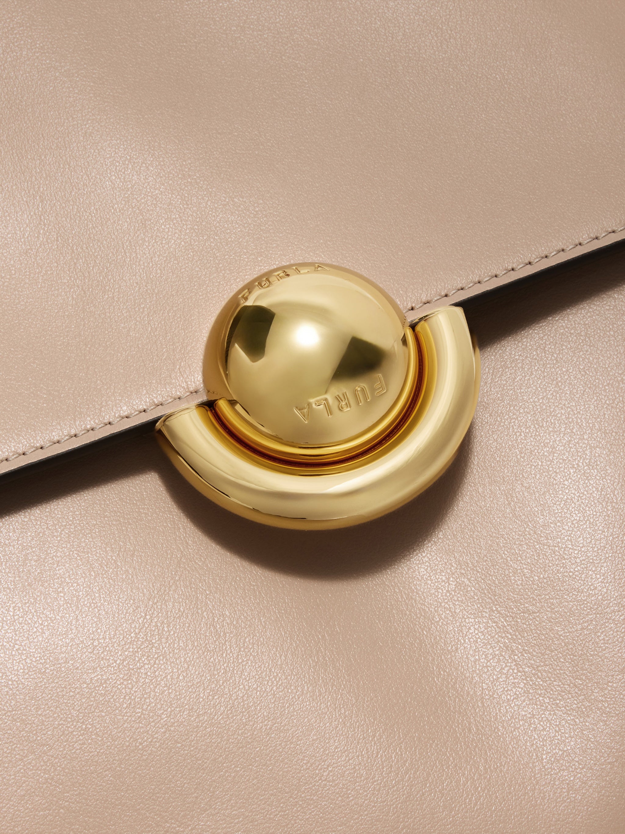 Domus M Structured Neutral Leather Shoulder Bag