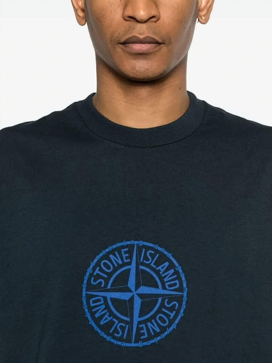 Short-Sleeve T-Shirt With Circular Emblem And Relaxed Fit