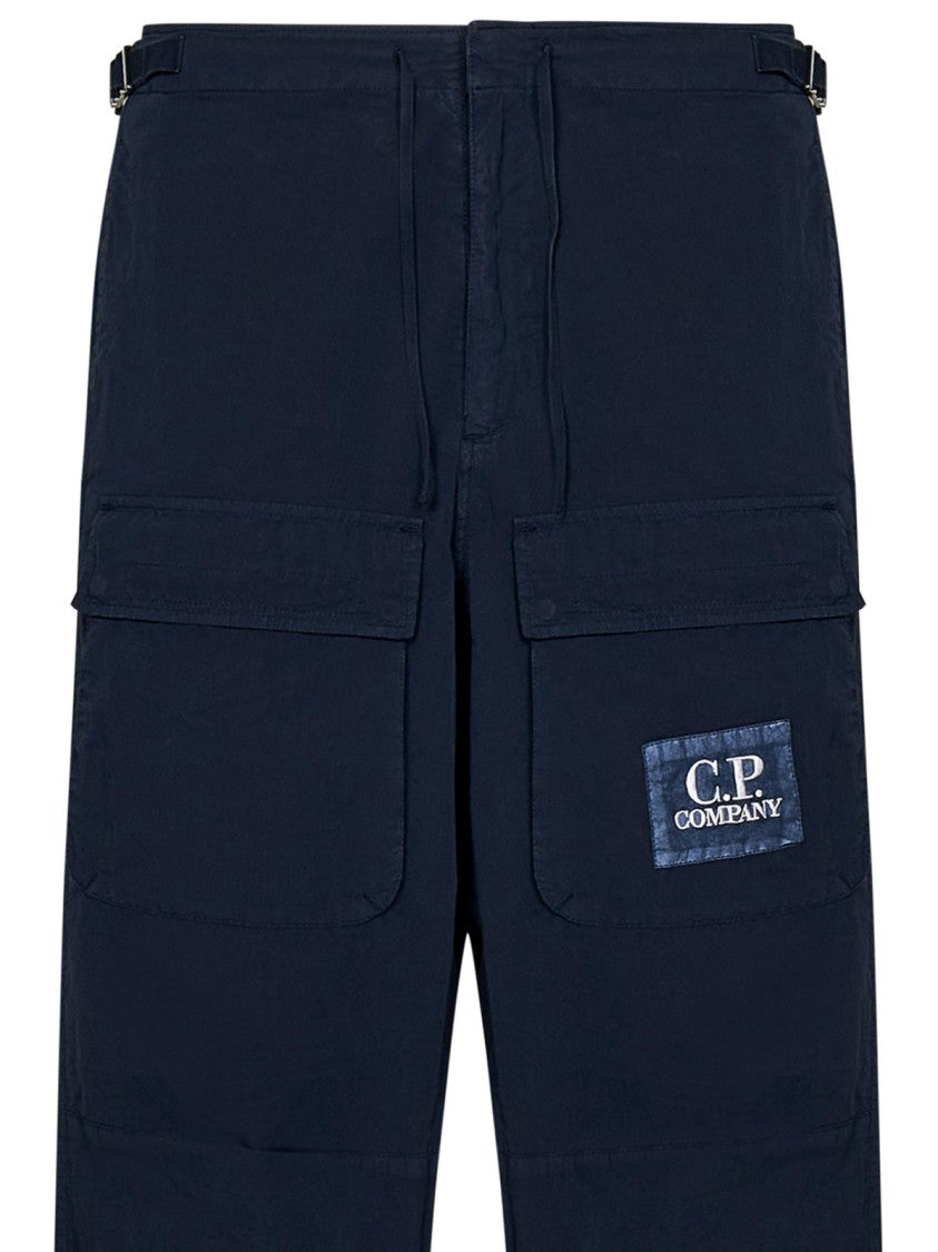 Relaxed Fit Black Cargo Pants With Drawstring Waist And Functional Pockets