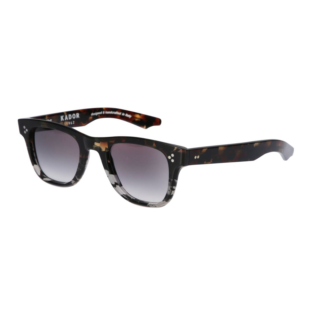 Voyager 23 Tortoiseshell Pattern Sunglasses with Gradient Lenses