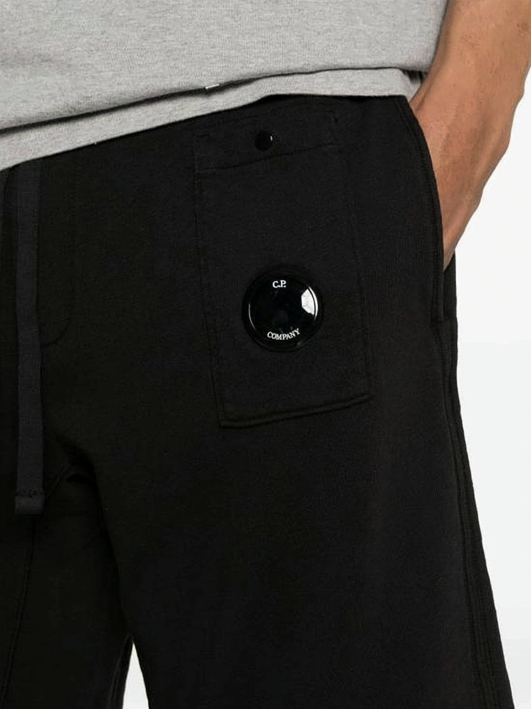 Relaxed Fit Olive Shorts With Button Closure And Flap Pocket