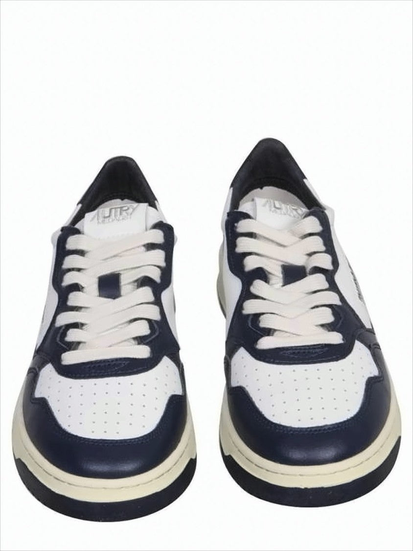 Classic Low-Top Sneakers with Navy Overlays