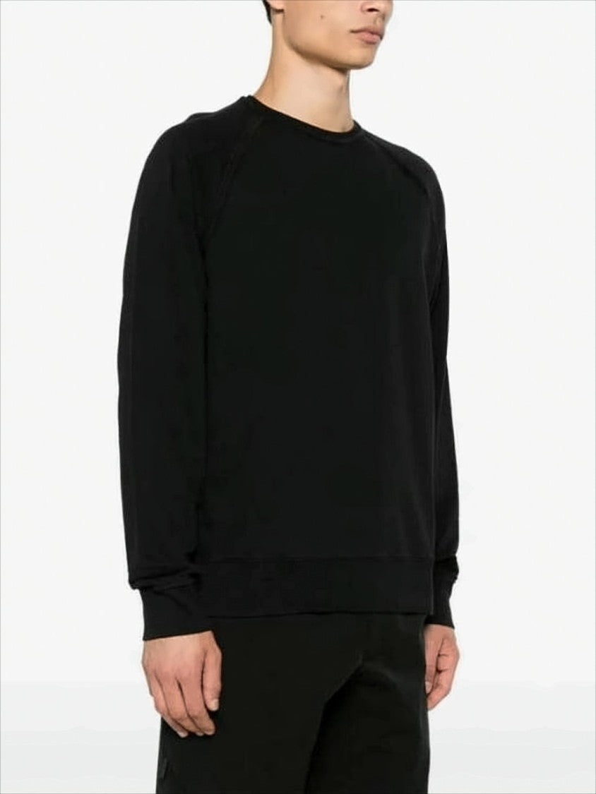 Classic Black Crewneck Sweatshirt With Relaxed Fit And Raglan Sleeves