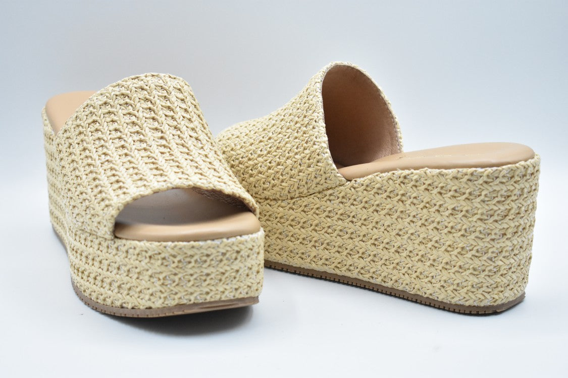 Woven-Texture Low-Cut Shoes With Stylish Wedge Design