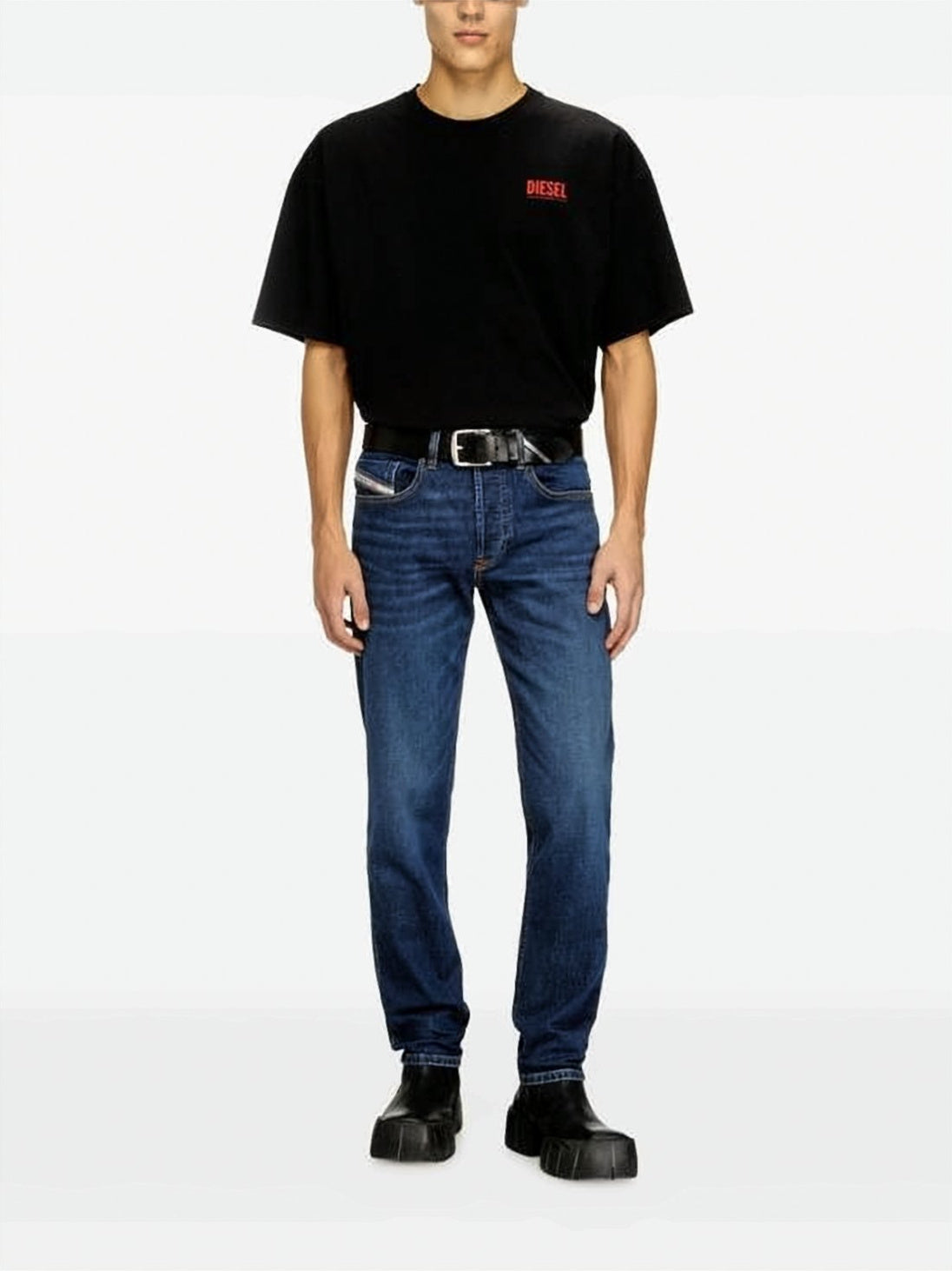 Straight-Leg Denim Pants with Subtle Fading and Five-Pocket Styling