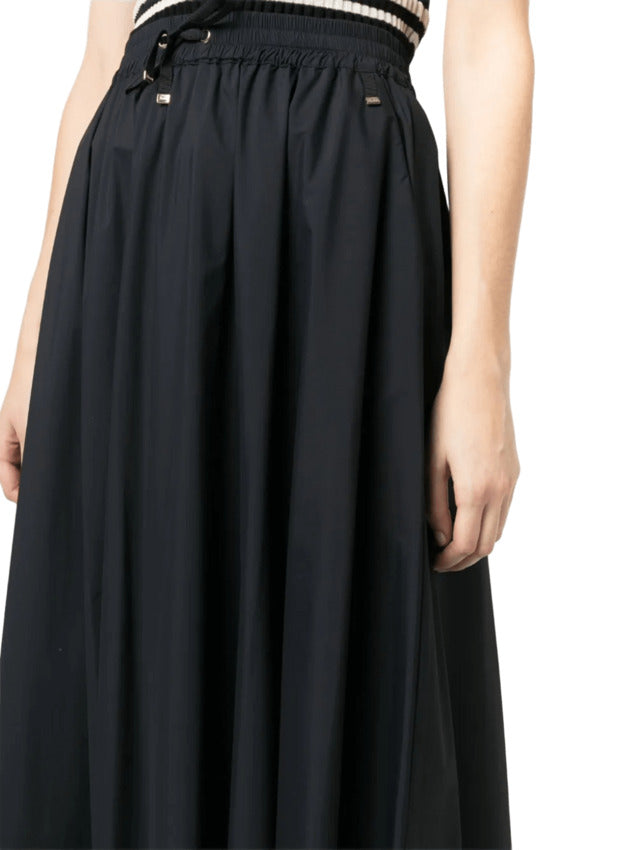 Flowing Black Midi Skirt with Elastic Waistband