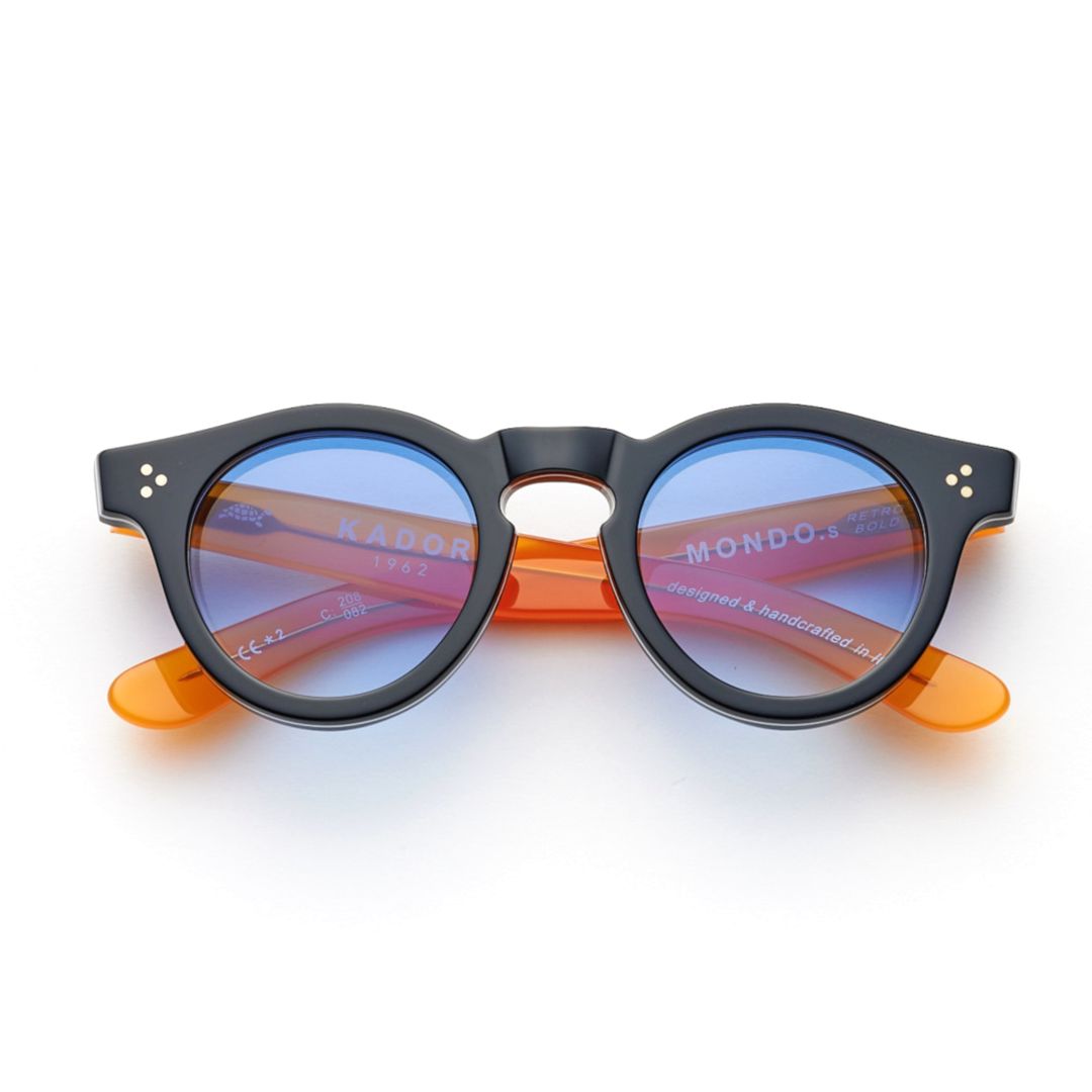 Mondo Bold Round Frame Sunglasses with Gradient Blue Lenses
