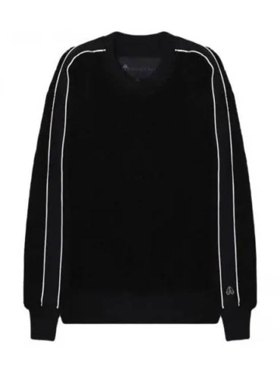 Long-Sleeve V-Neck Top
