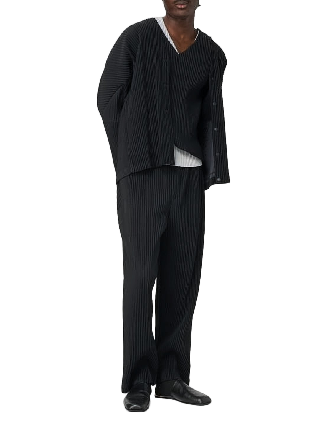 Deep V-Neck Black Pleated Knit Vest