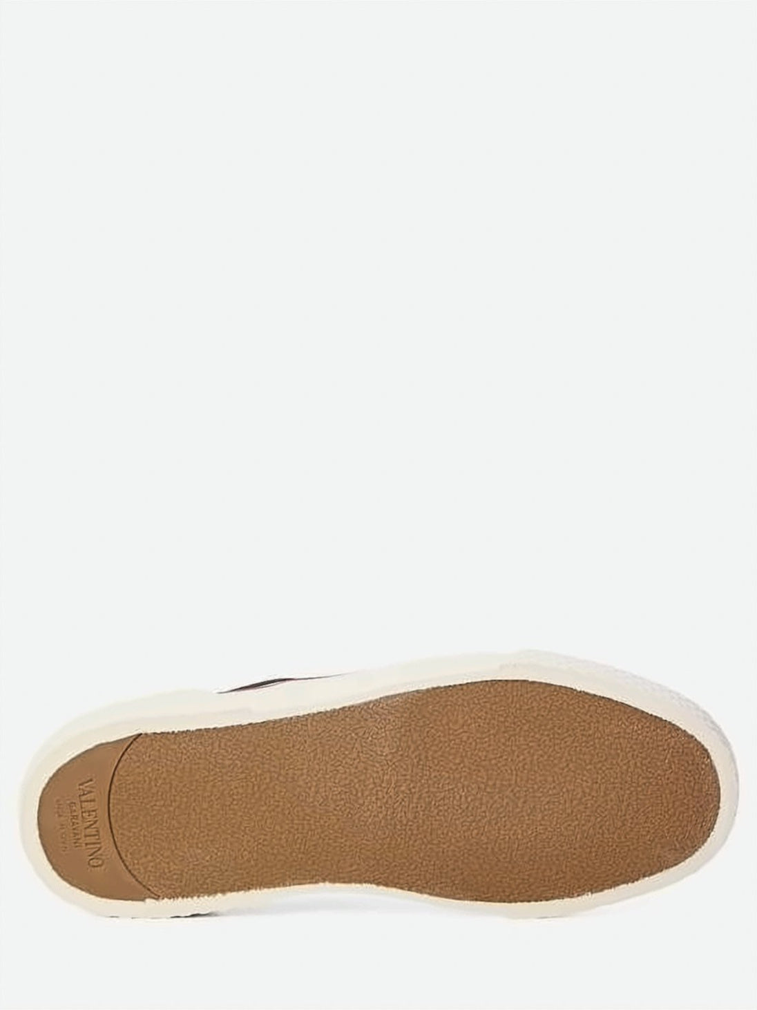 Low-Top Sneakers With Creamy Cotton Upper