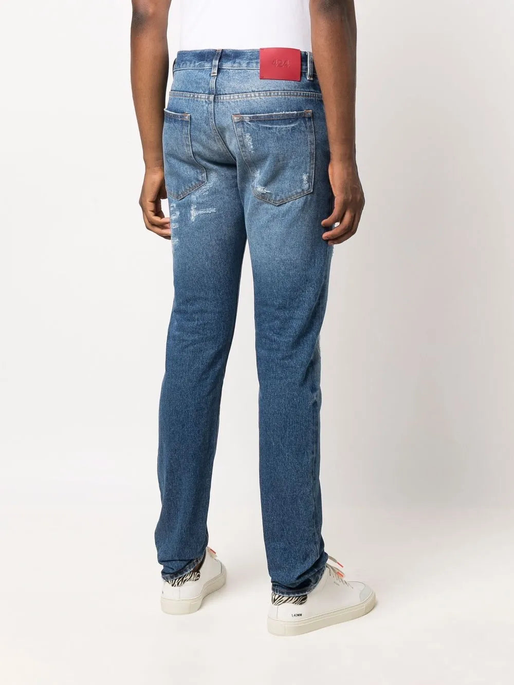 Straight-Leg Blue Denim Jeans With Classic Five-Pocket Styling