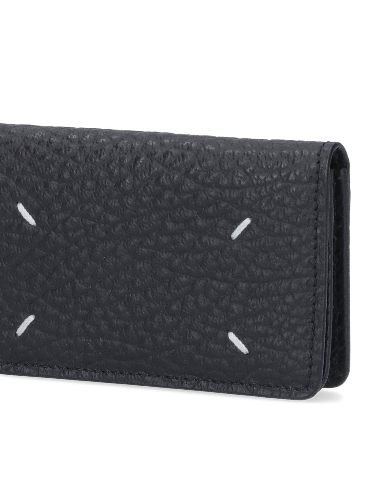 Textured Leather Wallet With Subtle Stitch Accents