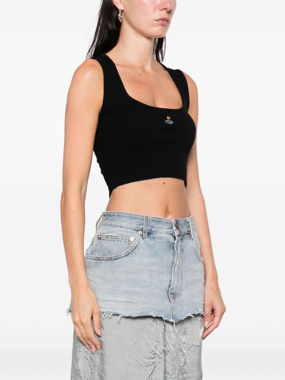 Black Ribbed Scoop Neck Orb Top