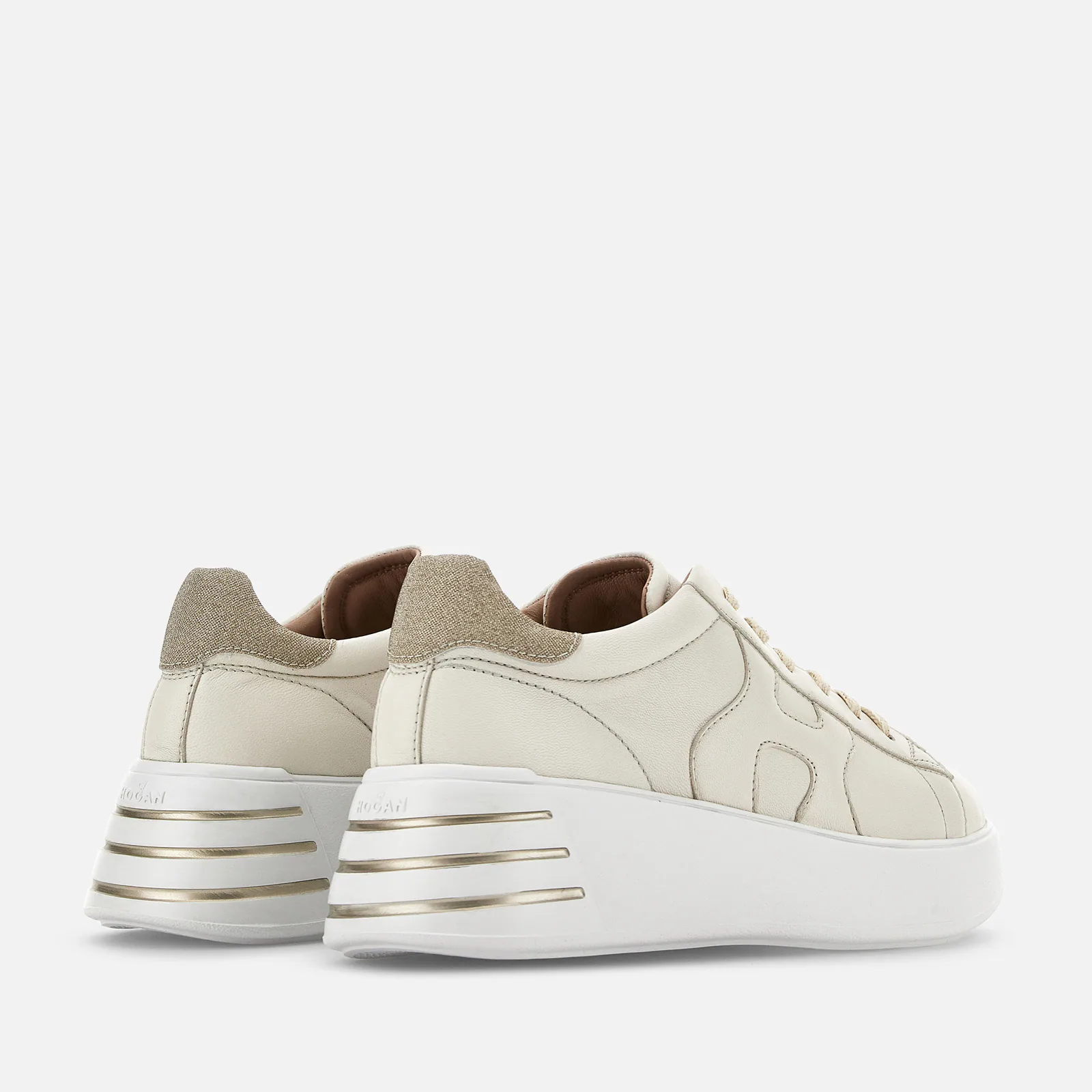 Refined Low-Top Sneakers With Metallic Accents