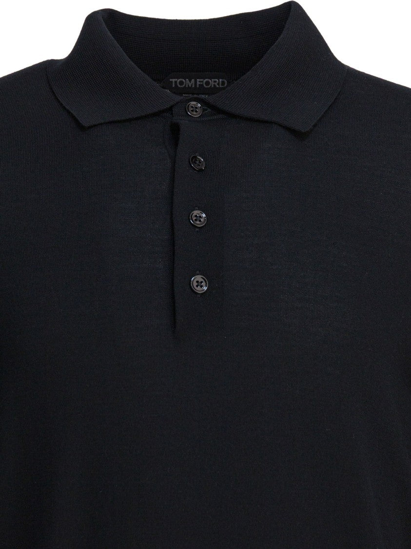 Long-Sleeved Polo Shirt With Classic Button-Down Collar
