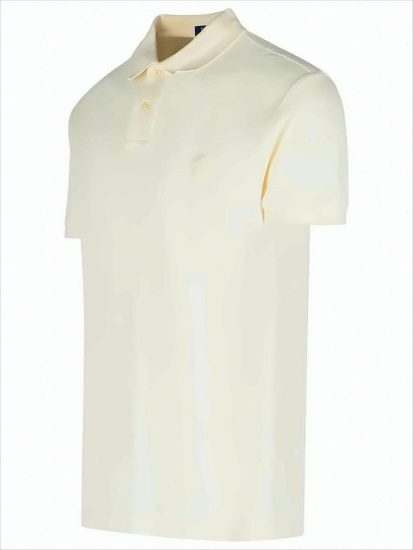Short-Sleeve Polo Shirt with Traditional Collar and Minimalist Design