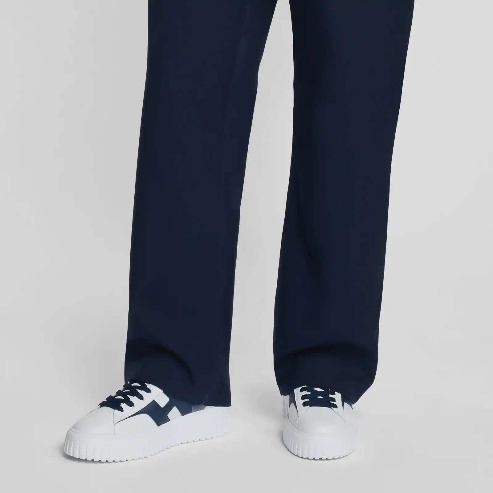H-Stripes Allacciato H Spezzata Sneakers in White