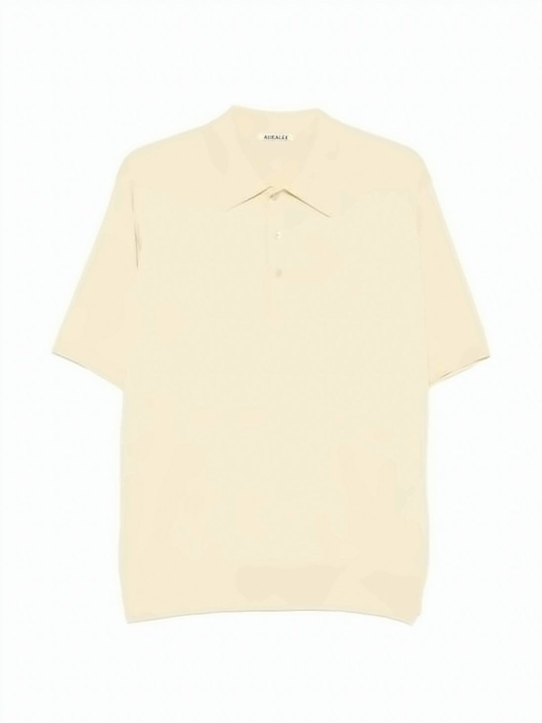 Short-Sleeved Polo Shirt with Classic Collar and Three-Button Placket