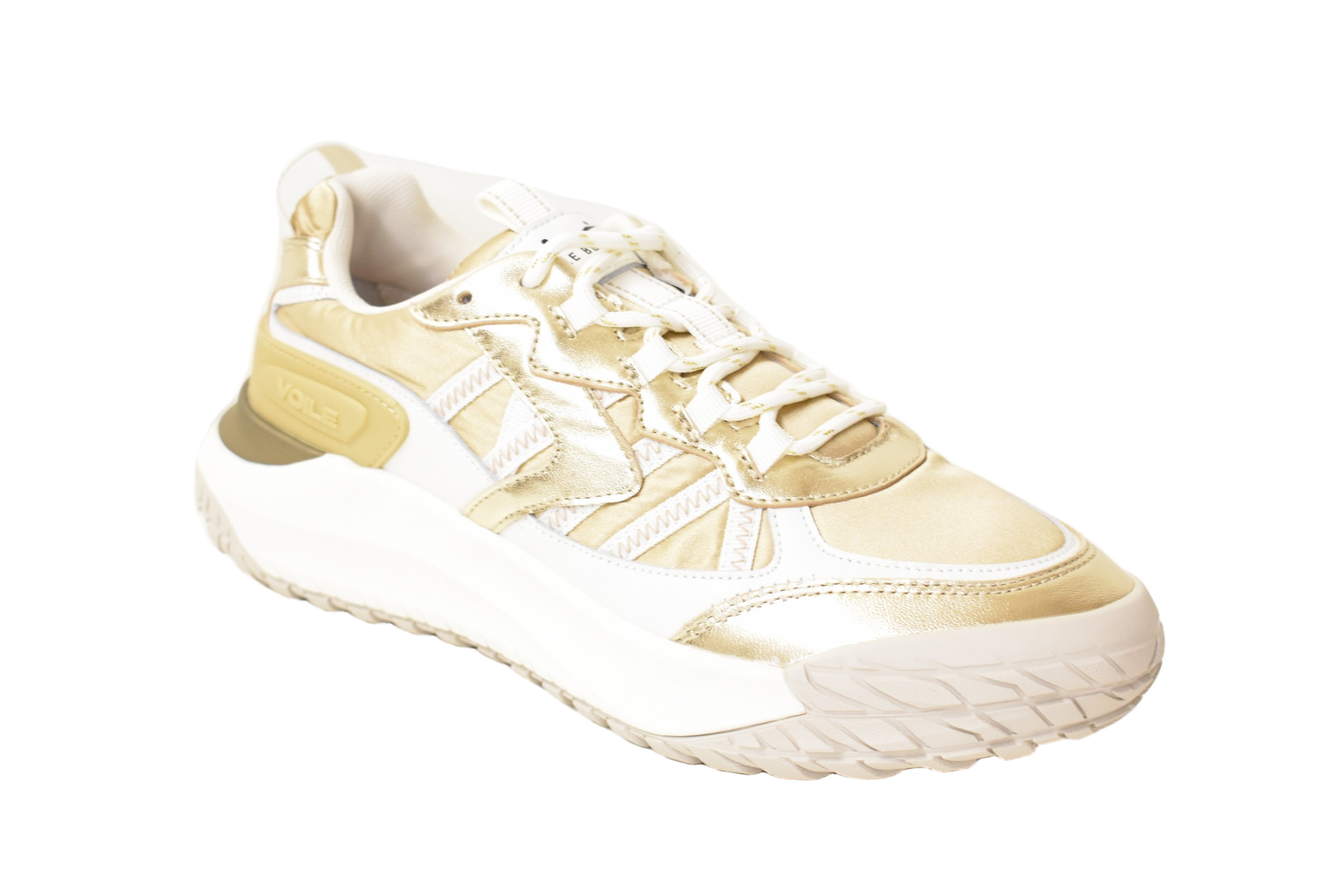 Low-Top Sneakers Combining Technical Fabric