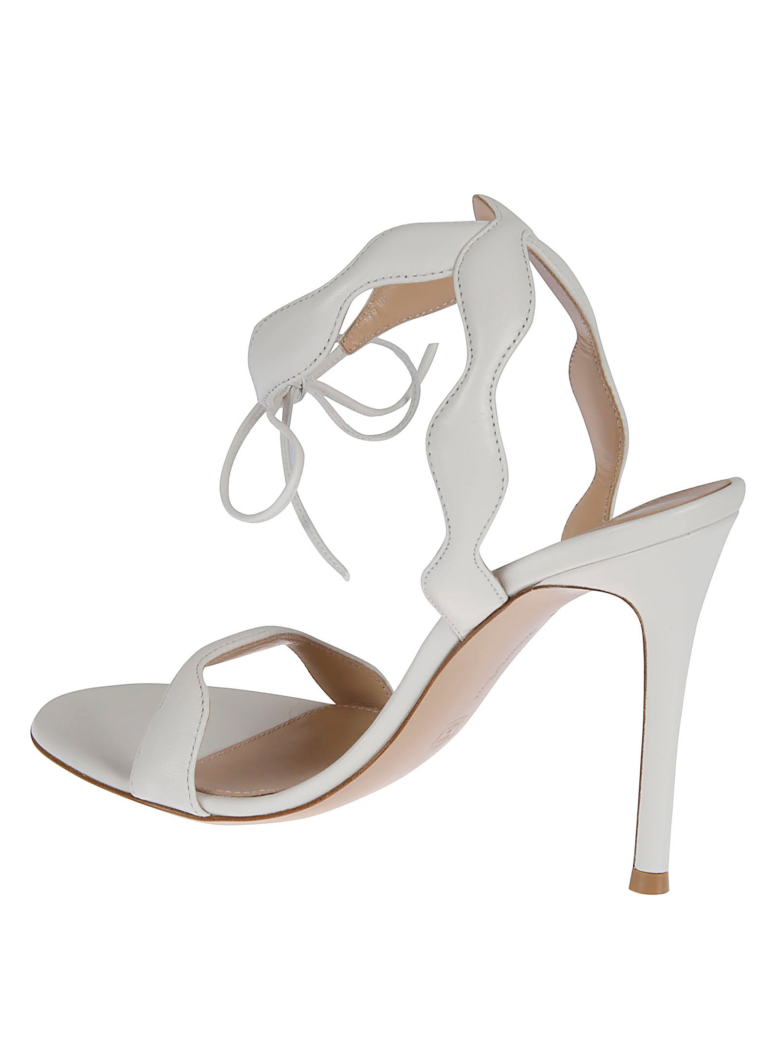 Elegant High Heel Pumps in Calf Leather