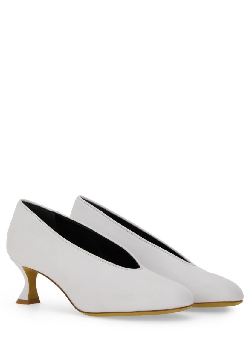 Decollete "Duck" Pumps