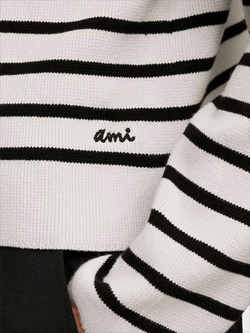 Cropped Sweater with Classic Stripe Pattern