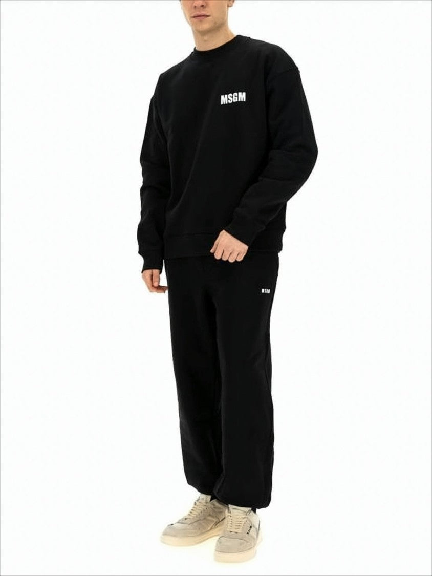 Relaxed-Fit Long Sleeve T-Shirt with Graphic Print