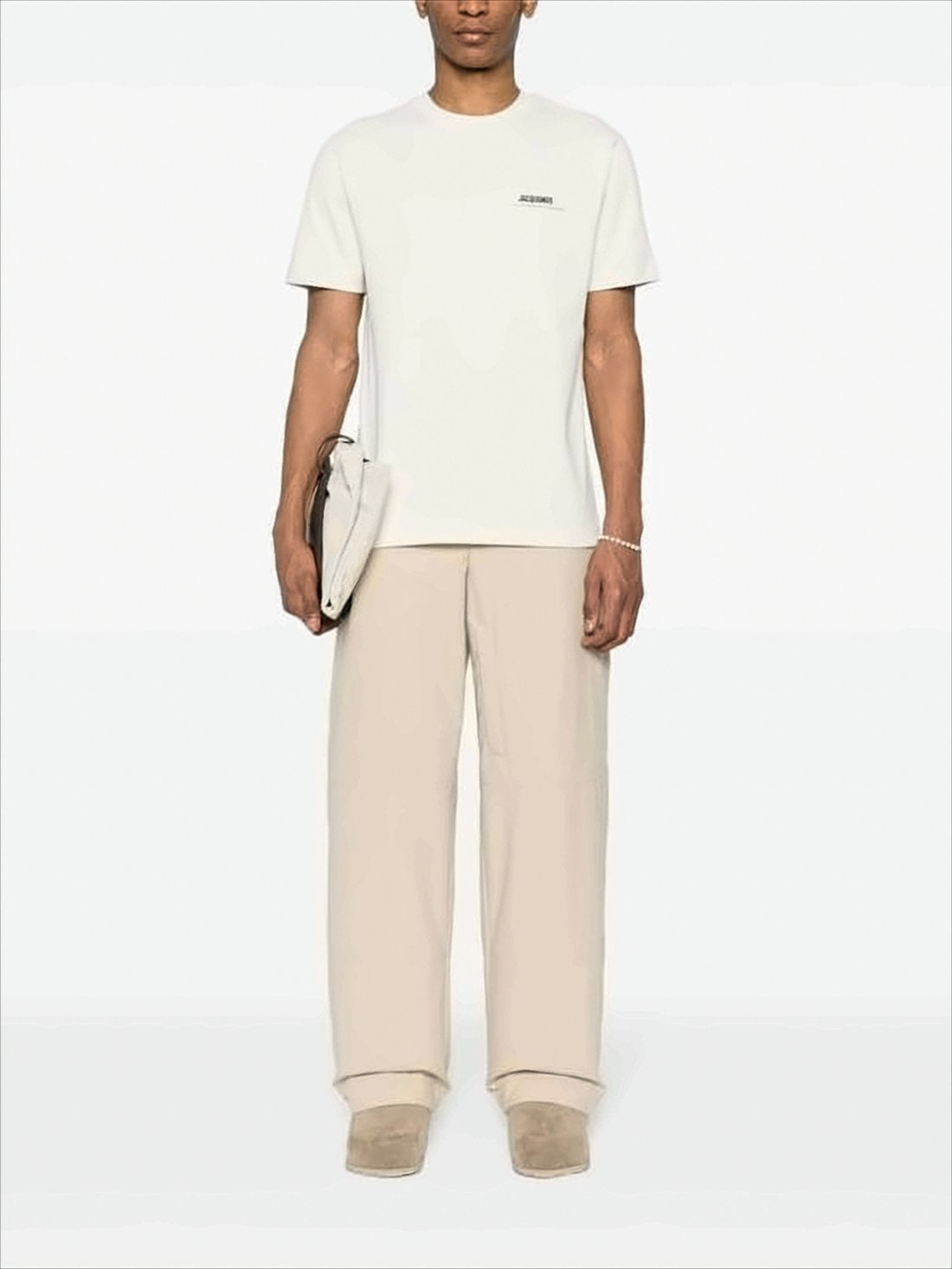 Luźny T-Shirt Jacquemus z Okrągłym Dekoltem i Prostokątną Naszywką