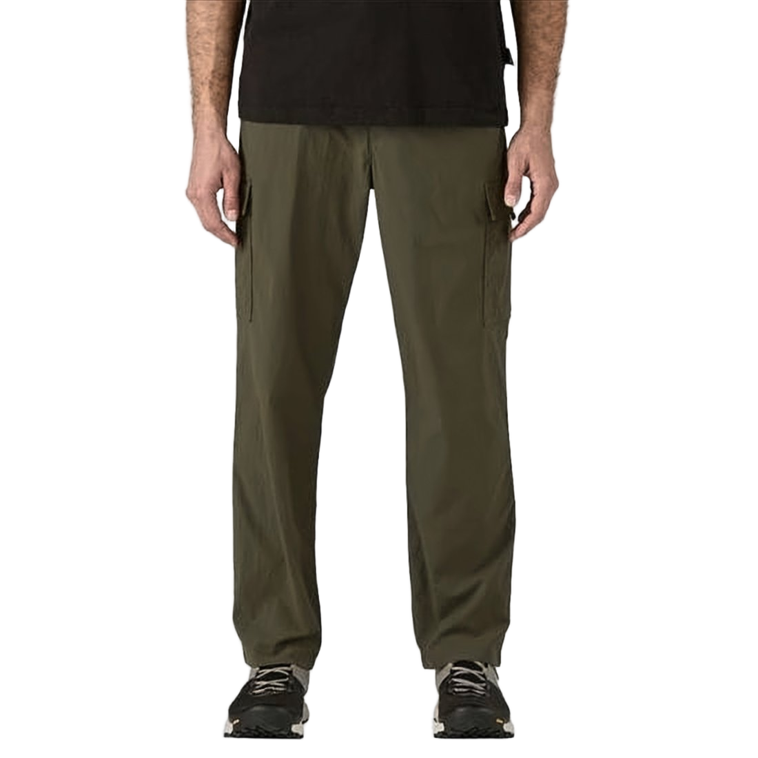 Relaxed Fit Straight-Leg Cargo Pants