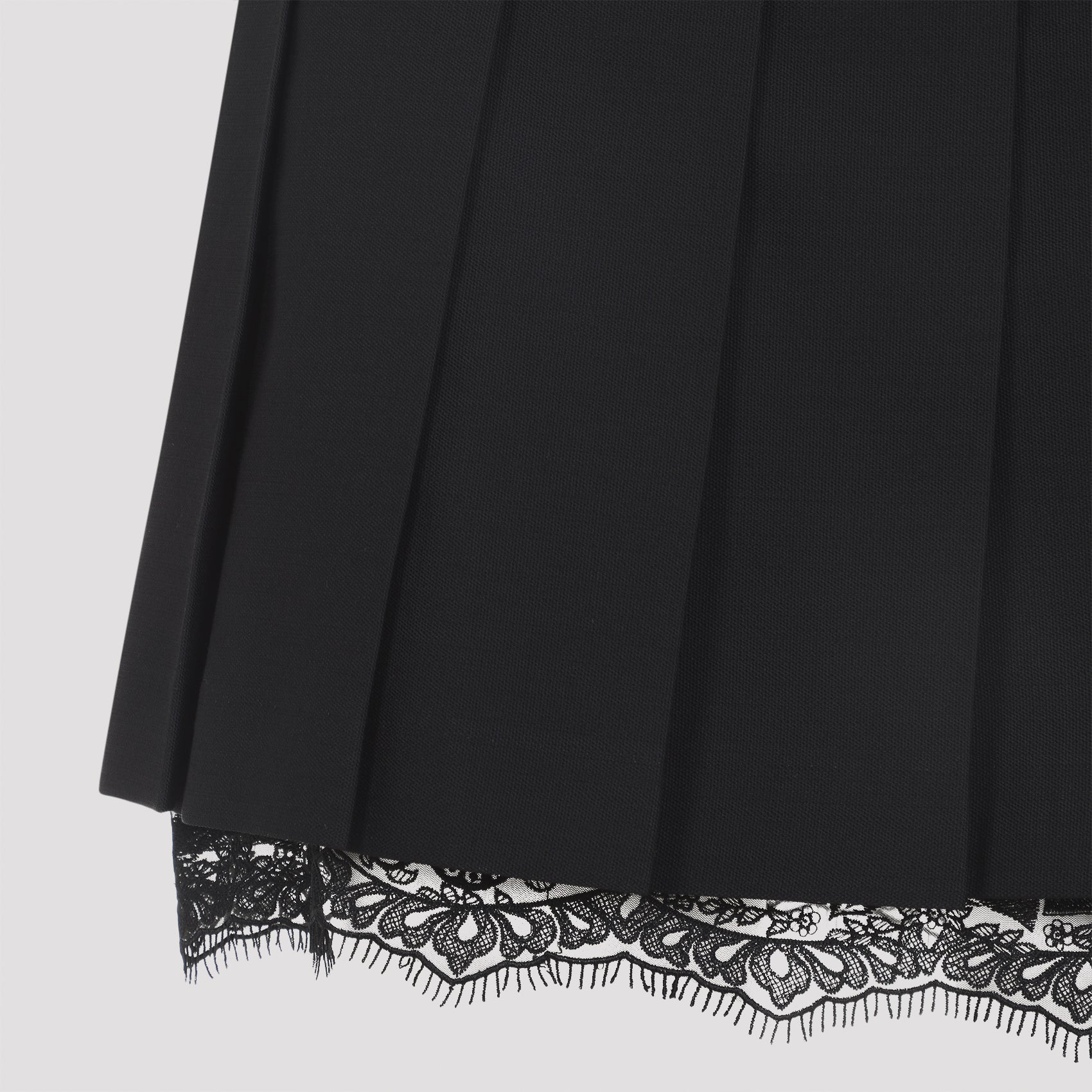 Mini Skirt With Structured Pleats And Lace Trim