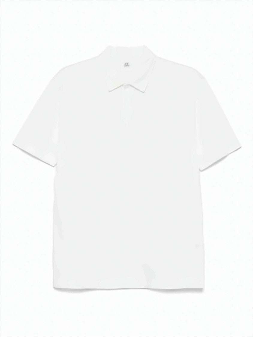 Minimalist White Polo Shirt with Traditional Collar