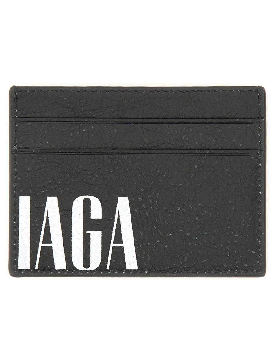 Sleek Black Leather Card Holder with Precise Stitching