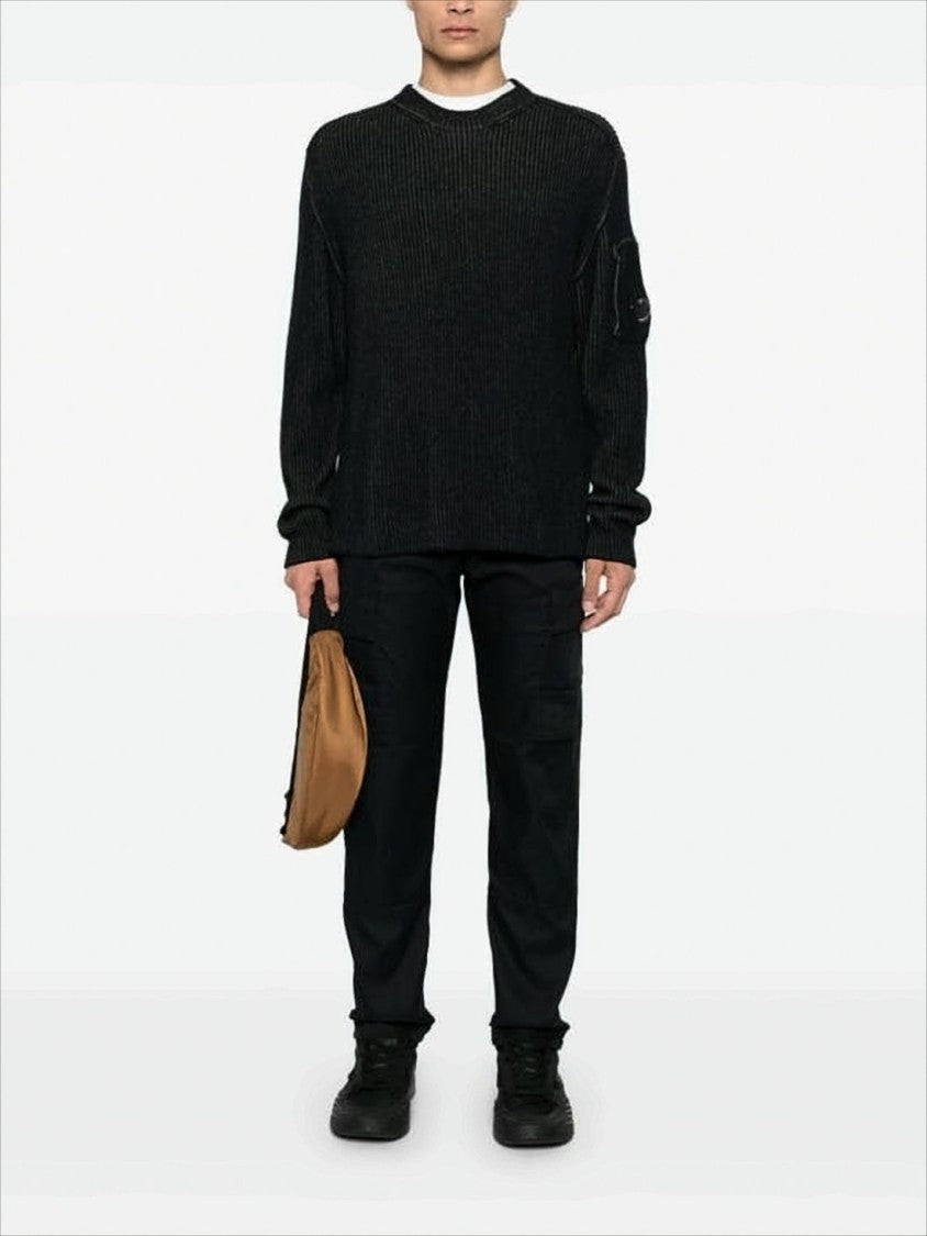 Straight Pants With Cargo Pockets And Smooth Finish