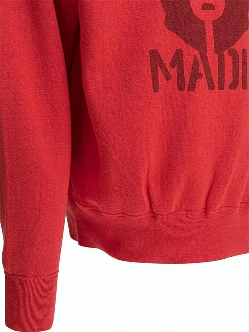 Bold Graphic Long-Sleeve Sweatshirt with Abstract Design